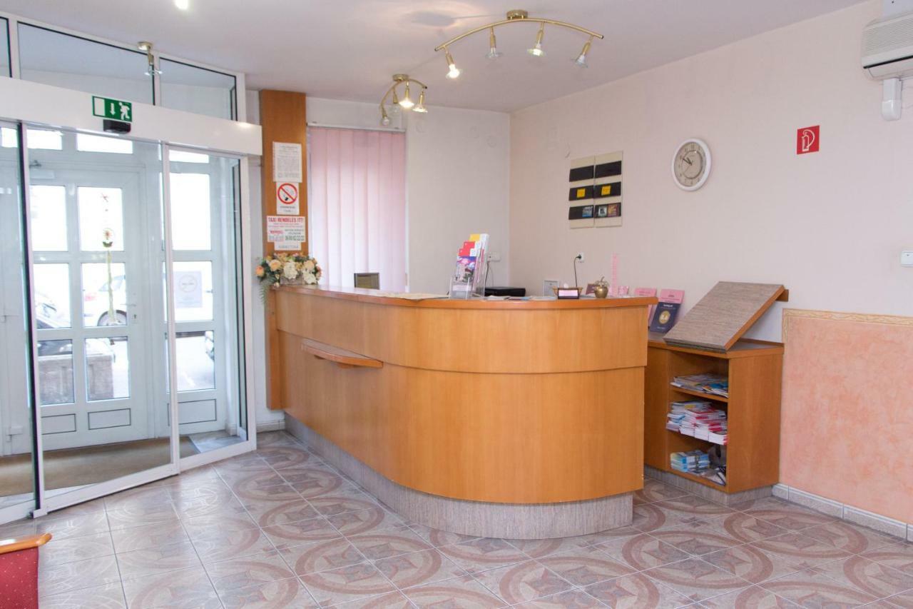 Bella Hotel Szeged Eksteriør bilde