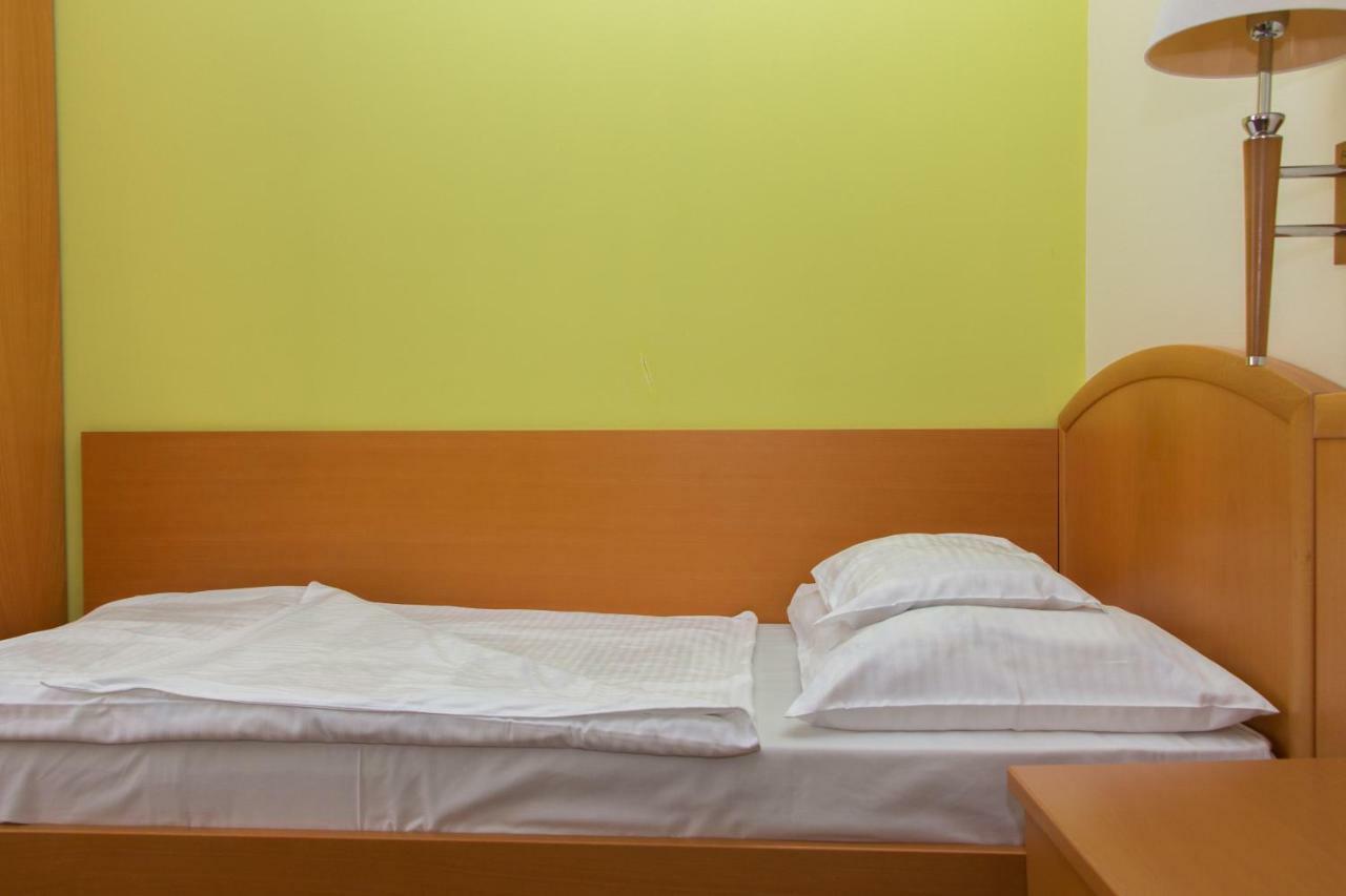 Bella Hotel Szeged Eksteriør bilde
