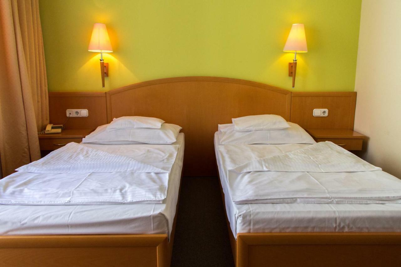 Bella Hotel Szeged Eksteriør bilde